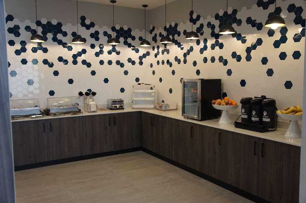 La Quinta Inn & Suites By Wyndham Spokane Downtown Facilities photo