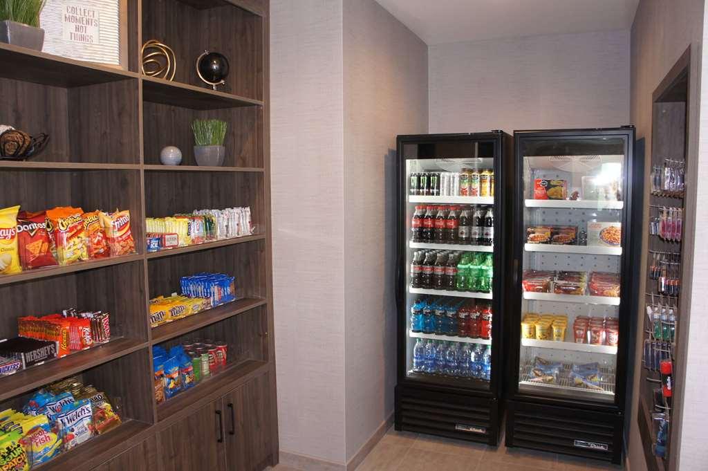 La Quinta Inn & Suites By Wyndham Spokane Downtown Facilities photo